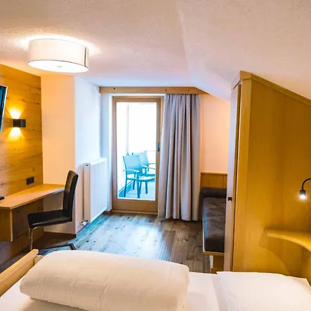 Bergkranz Hotell 3*